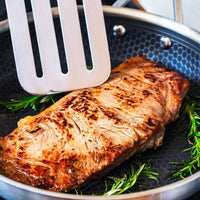 Set of 3 stainless steel pans with a Hybrid Cell honeycomb bottom