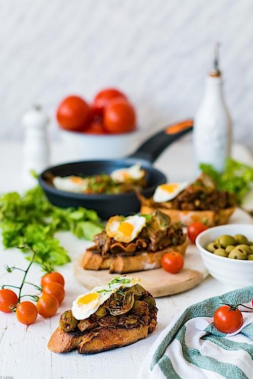 Caponata siciliana de alcachofas