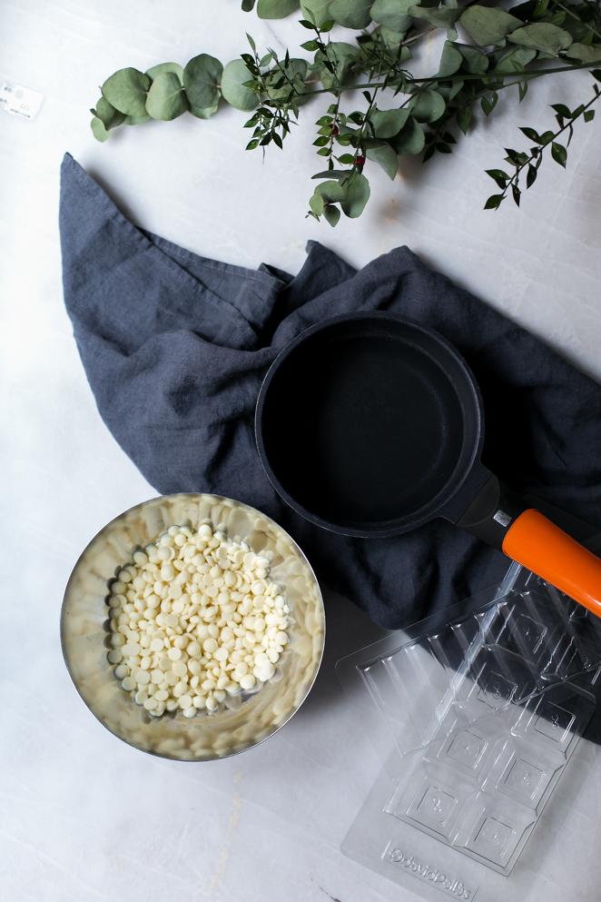Receta de turrón de chocolate relleno de neulas con dulce de leche