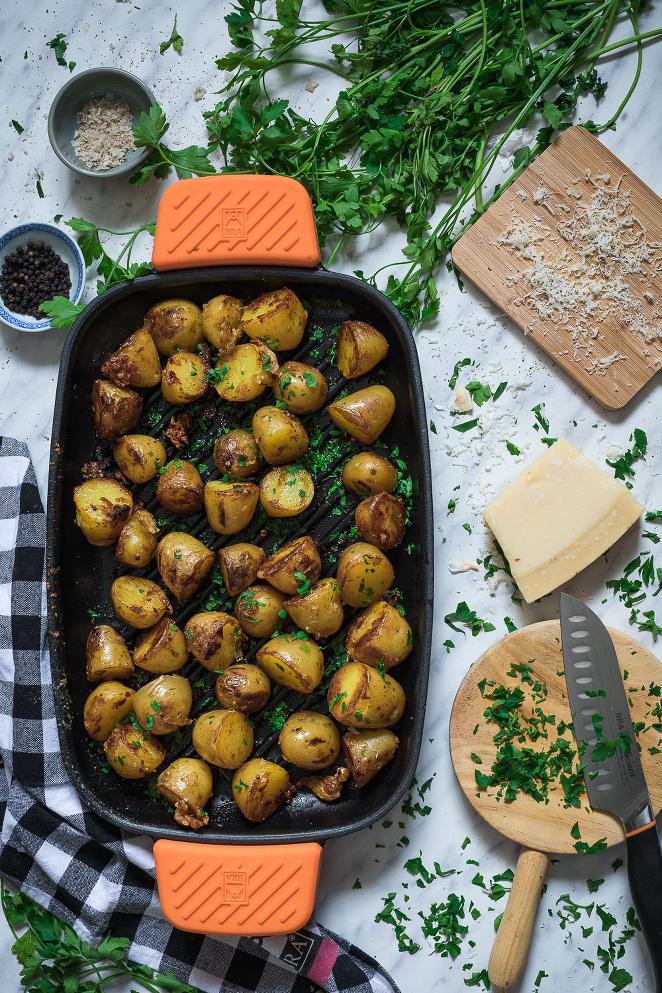 Patatas asadas al parmesano