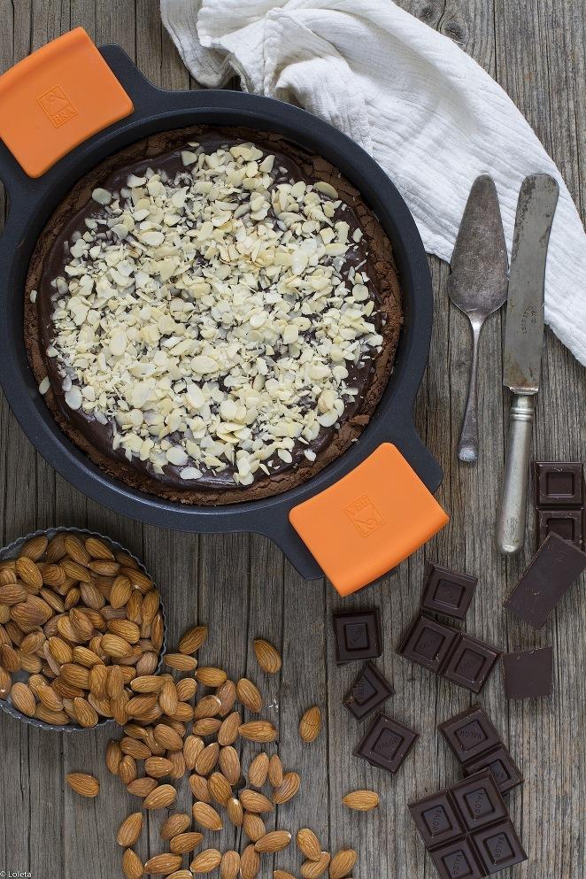 Tarta de chocolate con almendras