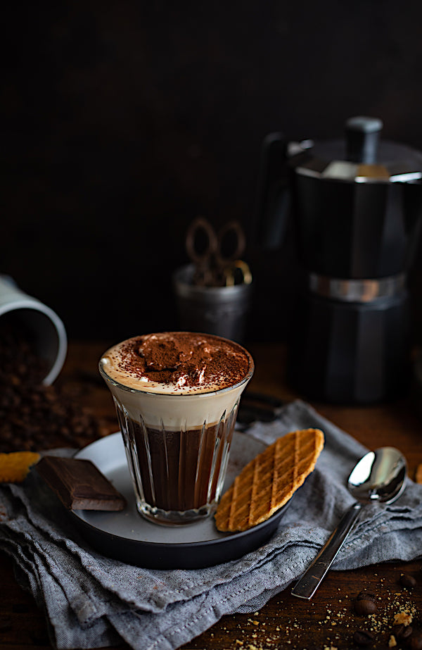 Café con chocolate y tahini