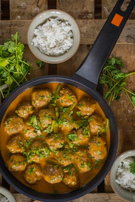 Albóndigas con curry rojo