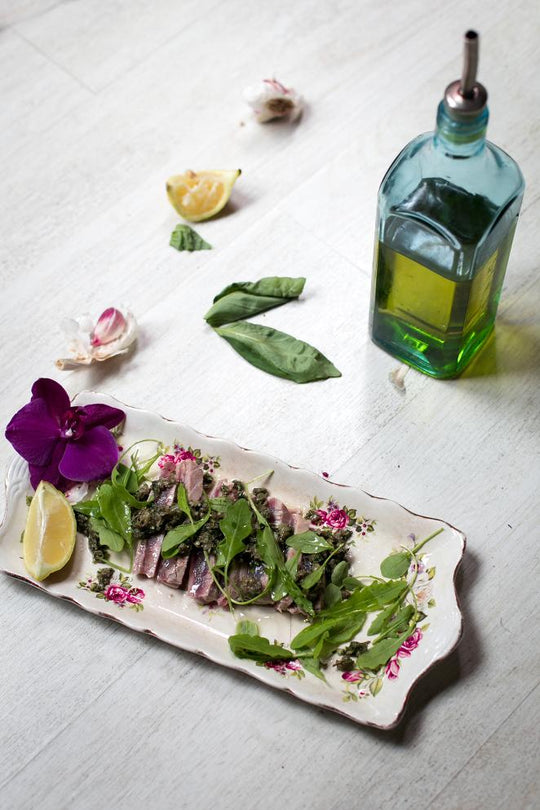 Semicrudo de atún a la siciliana