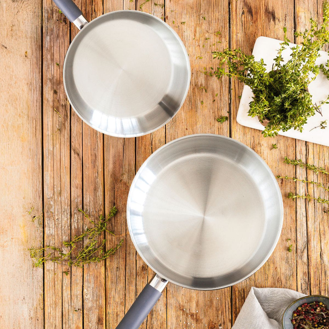 Set de 2 sartenes acero inoxidable sin antiadherente Master 24-28 cm